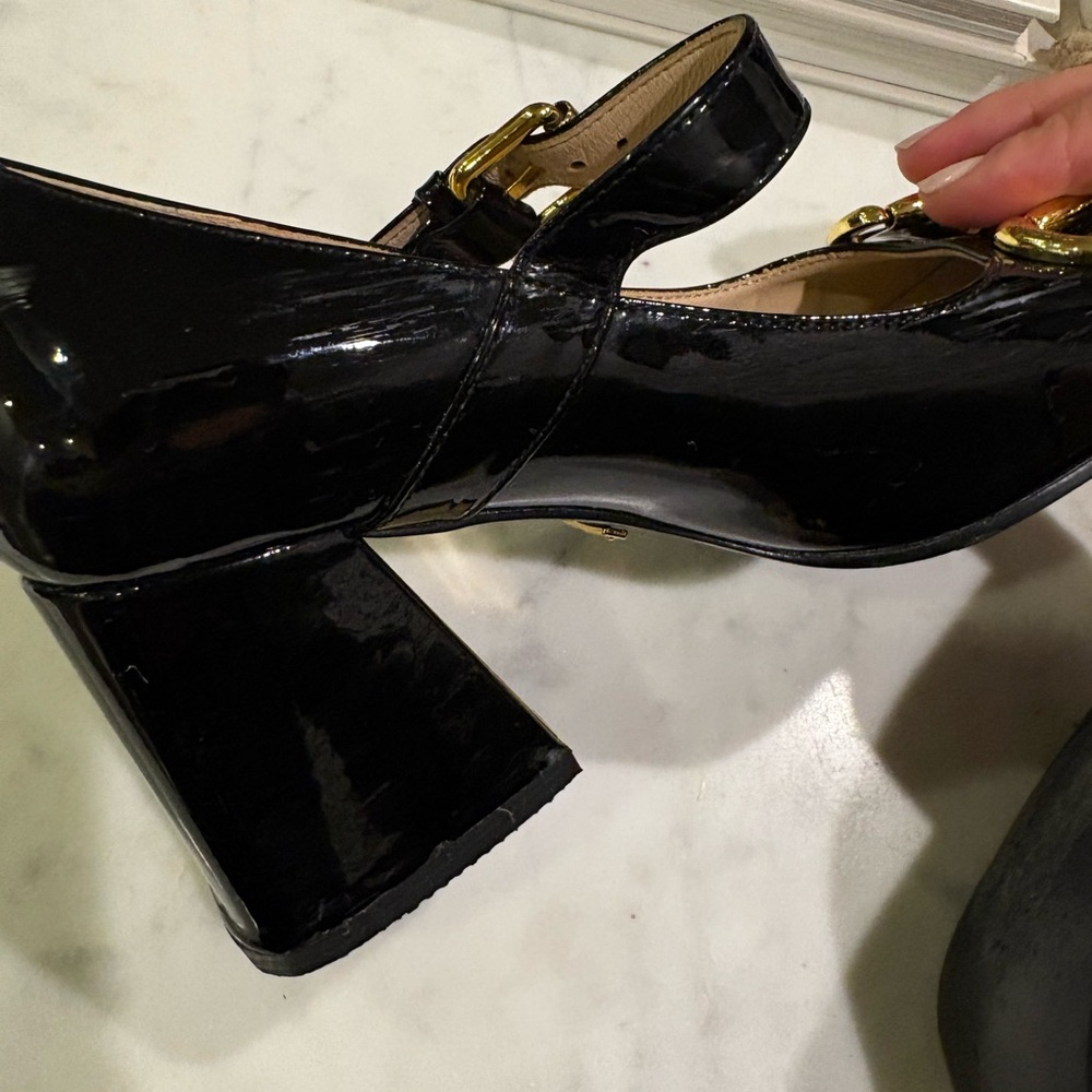 GG like Black Patent Leather Heels with Gold hardware - Picture 8 of 10